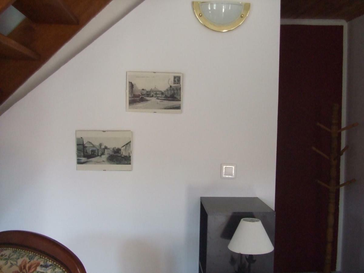 Gite Les Bois Georges Bossus-Les-Rumigny Екстериор снимка